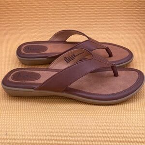 BOC Born Zita Brown Leather Flip Flop  Comfort Sandals Women's size 10